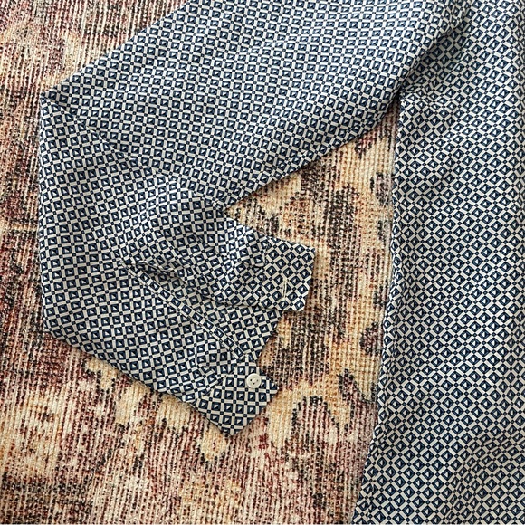 Massimo Dutti Button Down Shirt - Picture 2 of 12